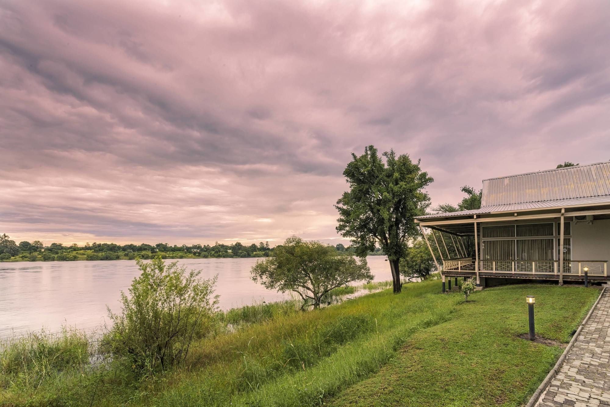 Protea Hotel By Marriott Zambezi River Lodge Katima Mulilo Buitenkant foto